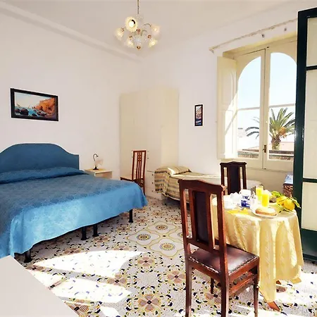 Residenza Sole ホテル